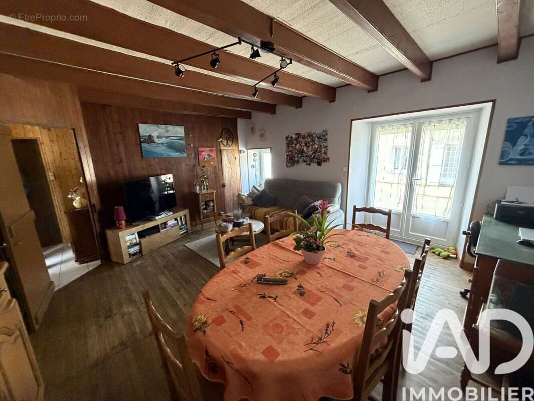 Maison 120 m² à Vernoux-En-Gatine  - photo 4