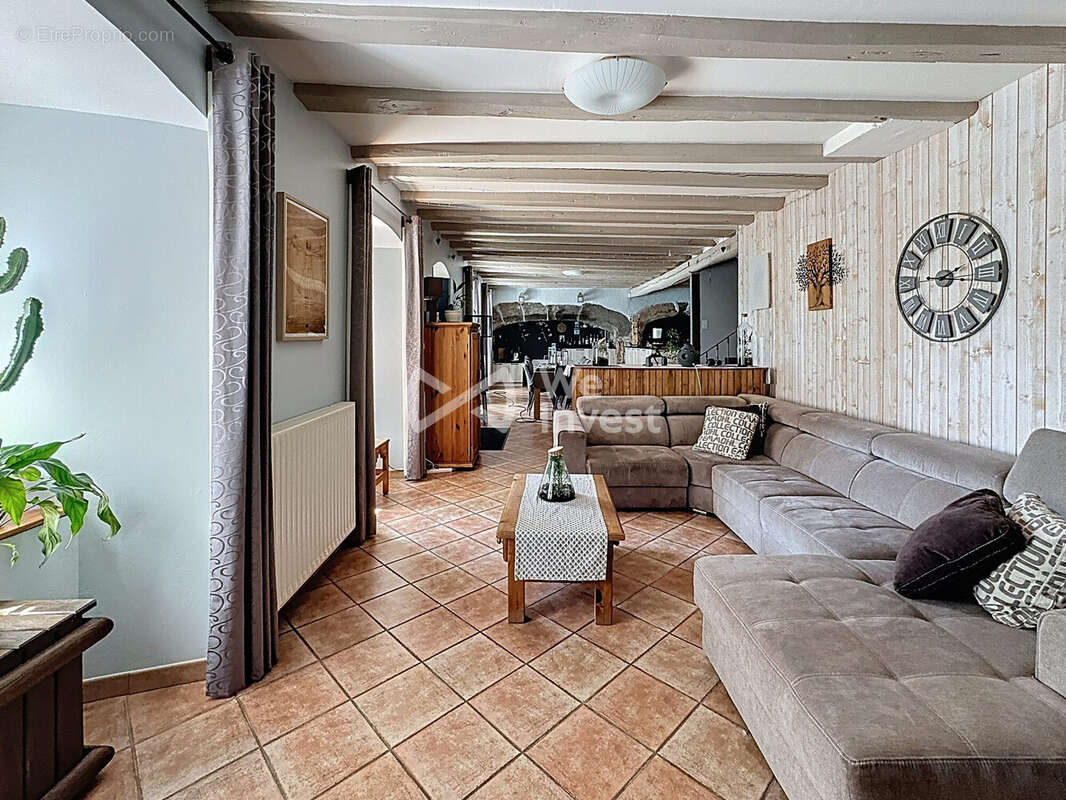 Maison à CHATEAUNEUF-DE-RANDON