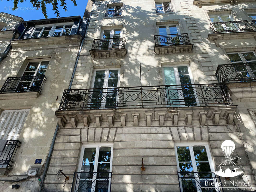 A vendre appartement Nantes Centre T2 avec du cachet - photo 9