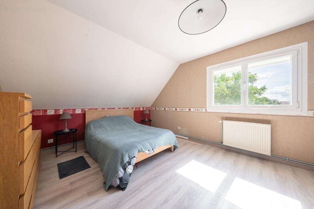 Quetigny - maison t10 - photo 11