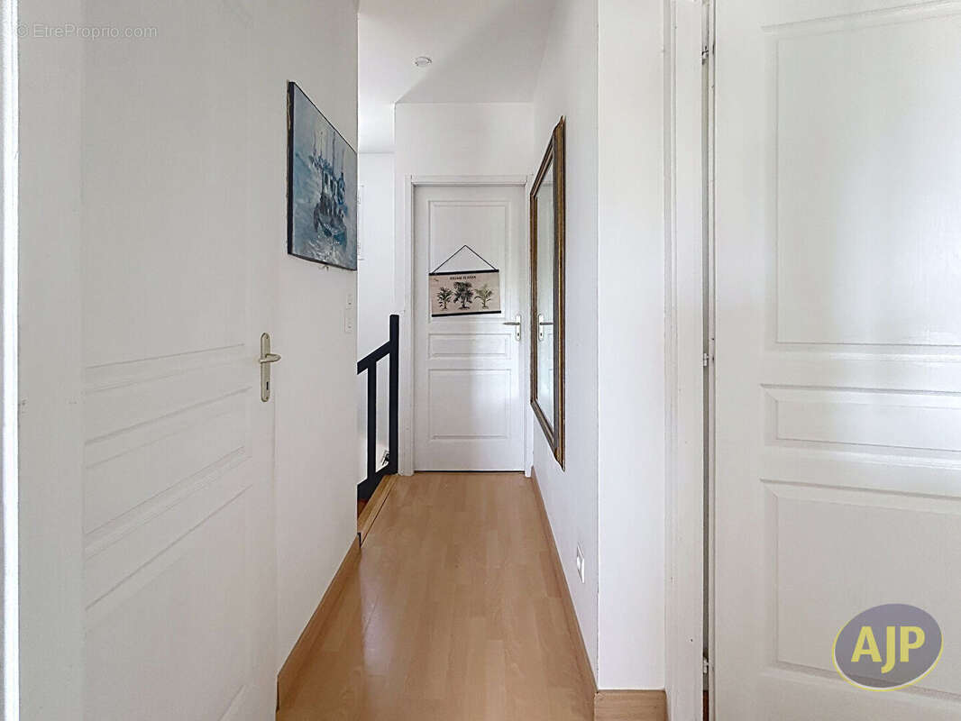 Maison Cubzac Les Ponts 88 m2 - photo 7
