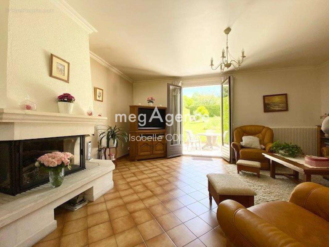 Maison Familiale à Fontenay St Pere - photo 5