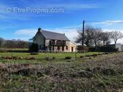 Maison à SAINT-DOMINEUC