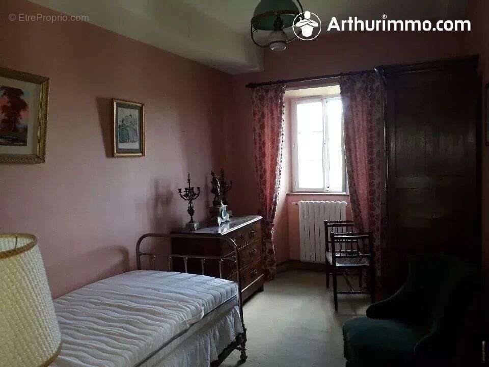 Maison à SAINT-CYR-EN-PAIL