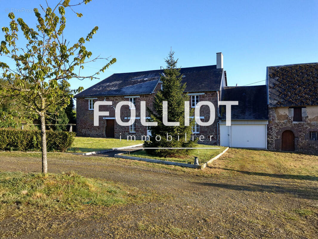 Maison à NOTRE-DAME-DE-CENILLY