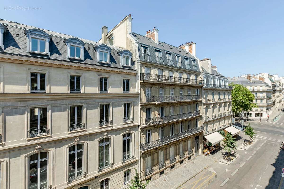 Monceau.  Appartement  lumineux de 4 pièces de 117m² en étage élevé. - photo 15
