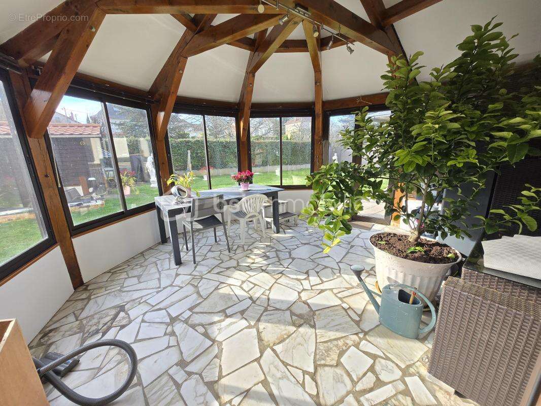 Magnifique Pavillon sur sous-sol de 133m² quartier Montapins à Nevers - photo 12