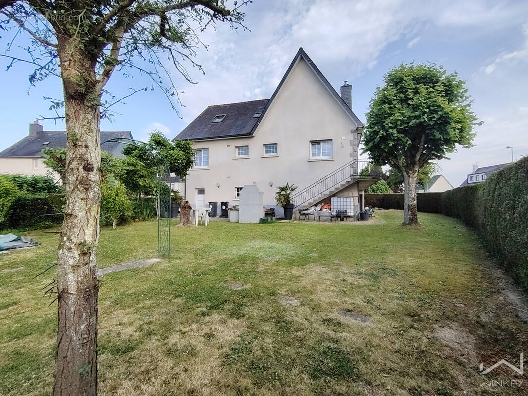 Maison à SAINT-ERBLON