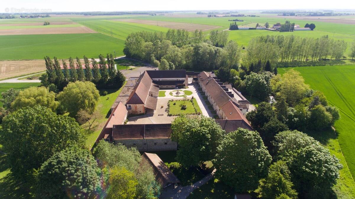 Maison à COULOMMIERS