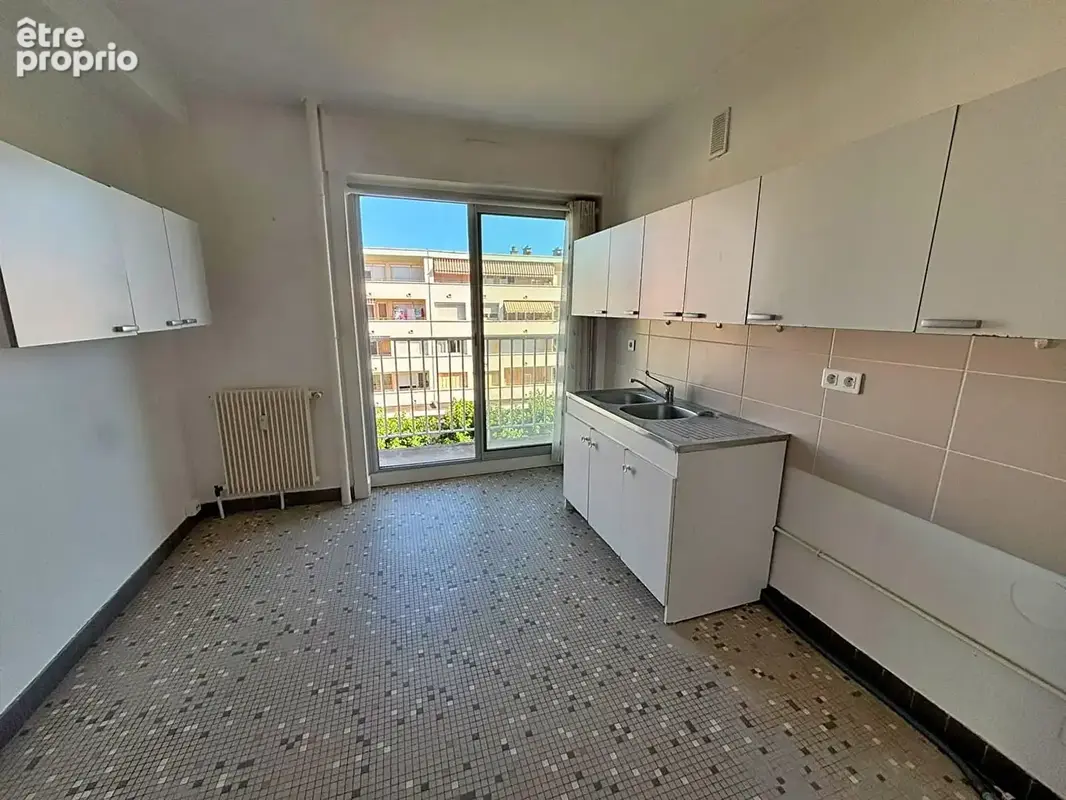Appartement t4 91 m² le coteau - photo 5