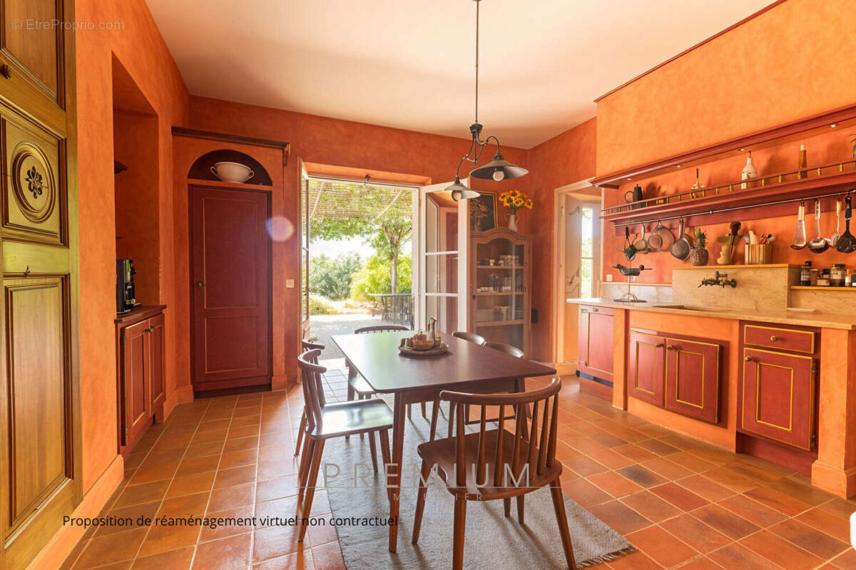 Maison à CAZEVIEILLE