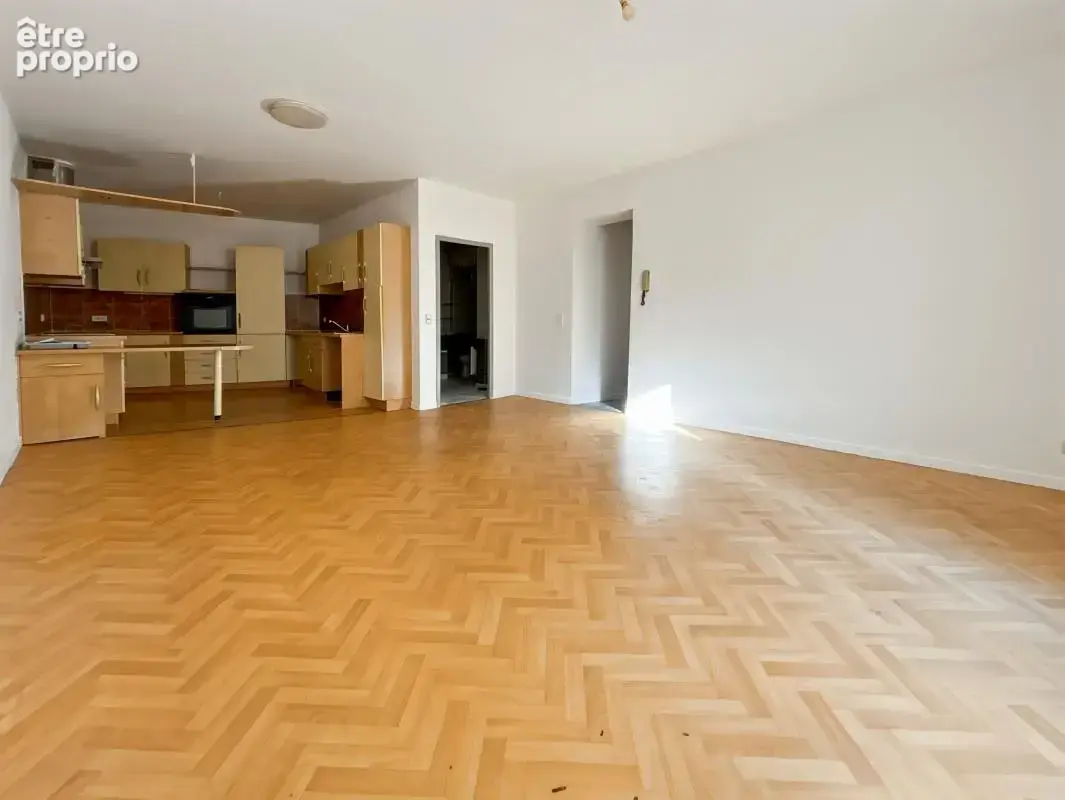 88 m² à réinventer - 5 pièces - Garage possible - photo 2