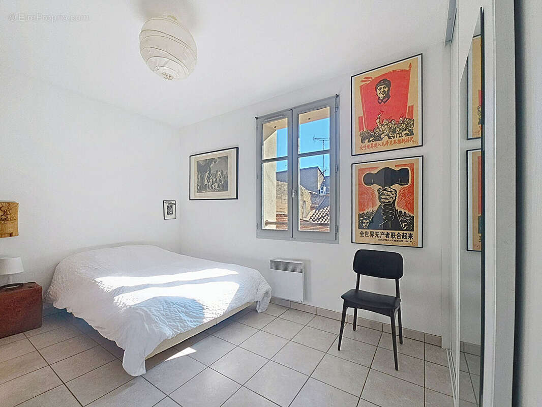 Appartement à VILLENEUVE-LES-AVIGNON