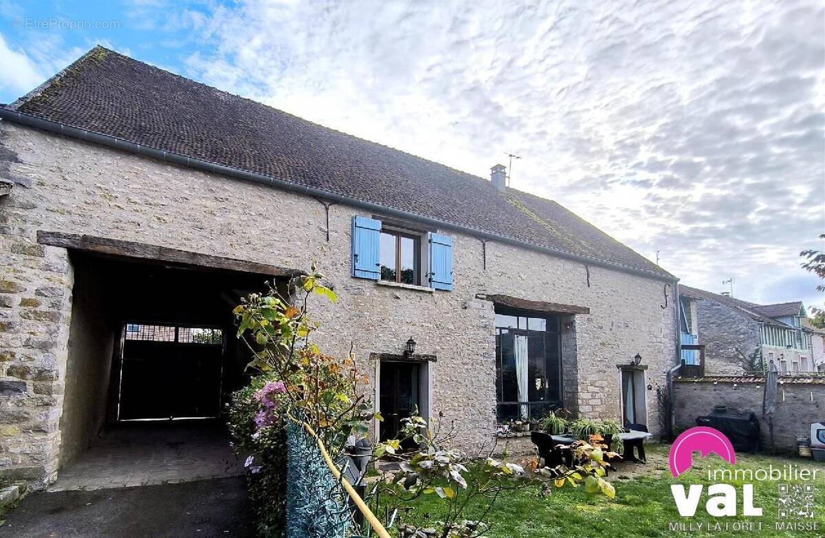 Maison à MILLY-LA-FORET