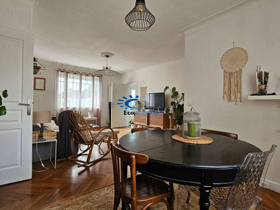 Maison à PERIGNY