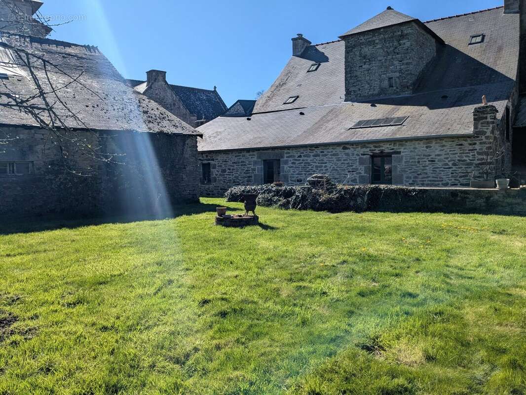 Maison à JOSSELIN