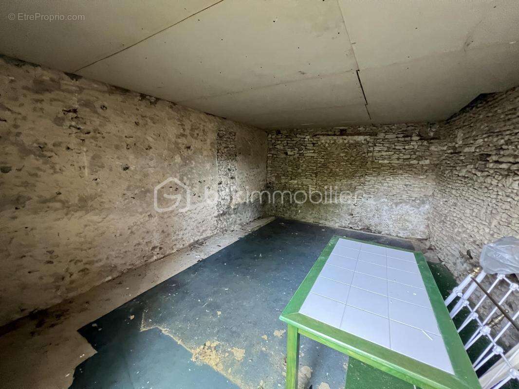 Maison à SAINT-LUBIN-DE-LA-HAYE