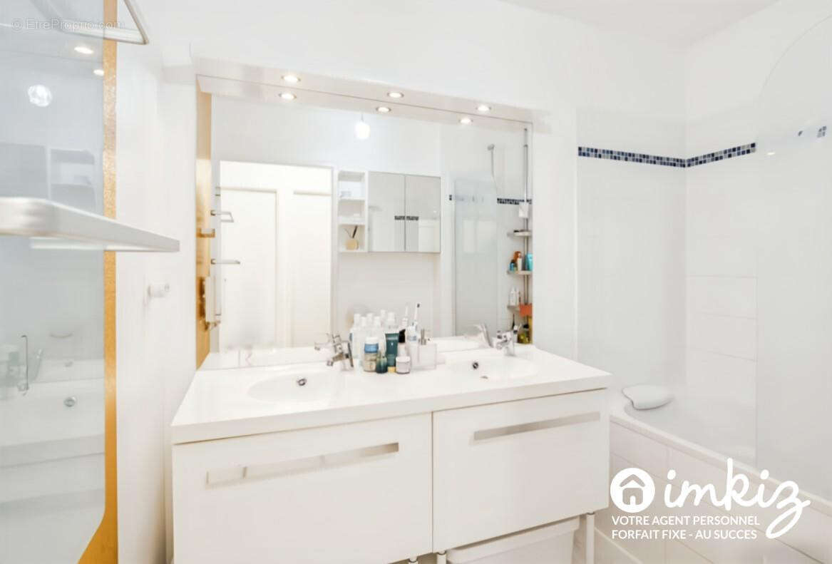 Appartement à NANTERRE