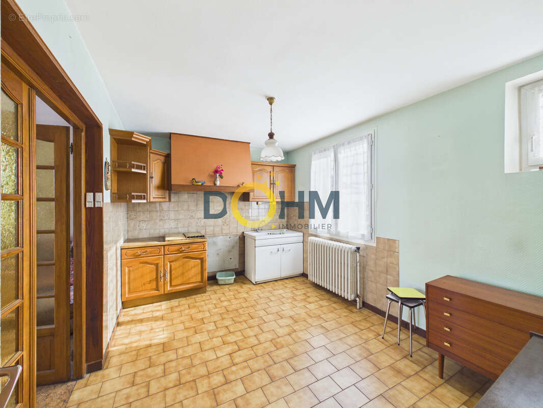 Maison de 73 m2 avec nombreuses annexes et 4698 m2 de terrain - photo 5