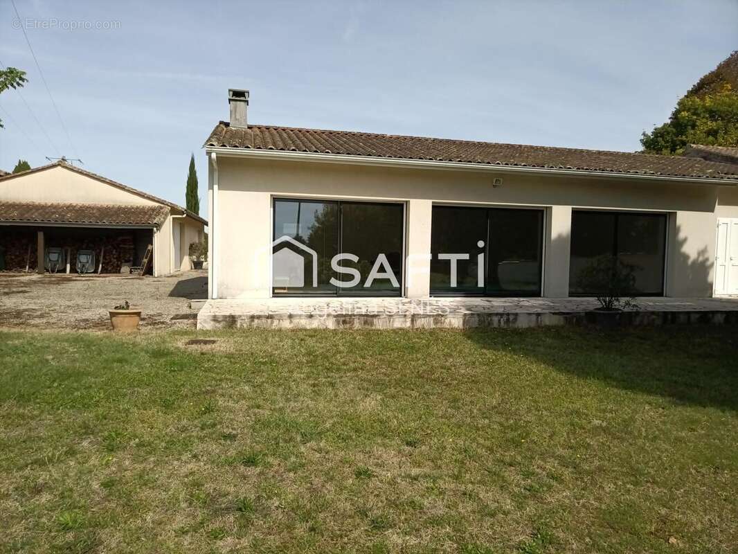 Photo 7 - Maison à BERSON