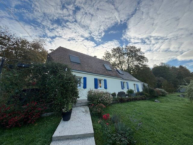 Maison à AVESNES-EN-VAL