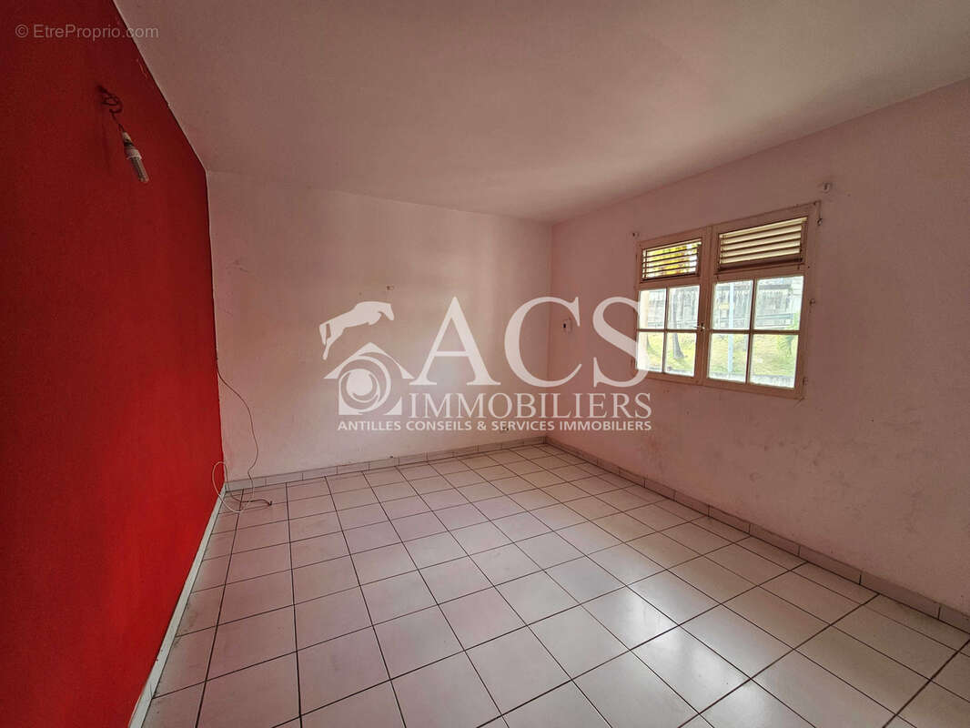 Appartement à SAINTE-LUCE