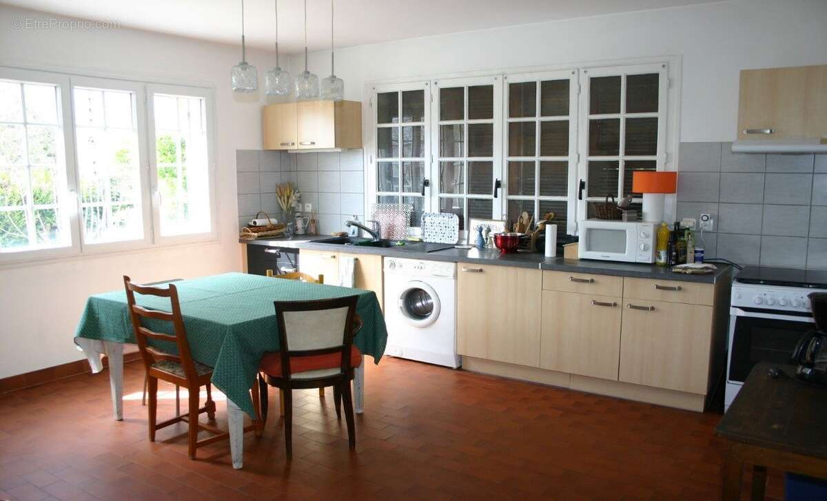 Maison 188 m² à Sevran  - photo 7
