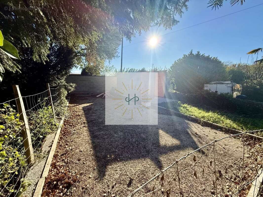 Appartement à MONTBOUCHER-SUR-JABRON