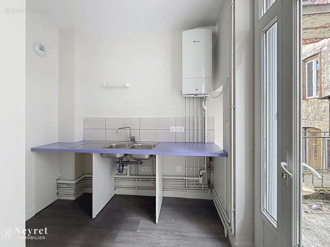 Appartement à SAINT-ETIENNE
