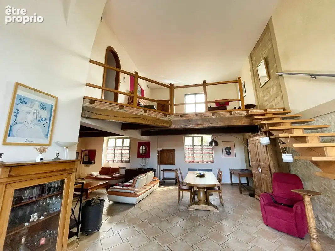 MARCIAC   Rare en cœur de ville ! Superbe maison de caractère de plus de 180 m2 avec jardin et dépendances - photo 2