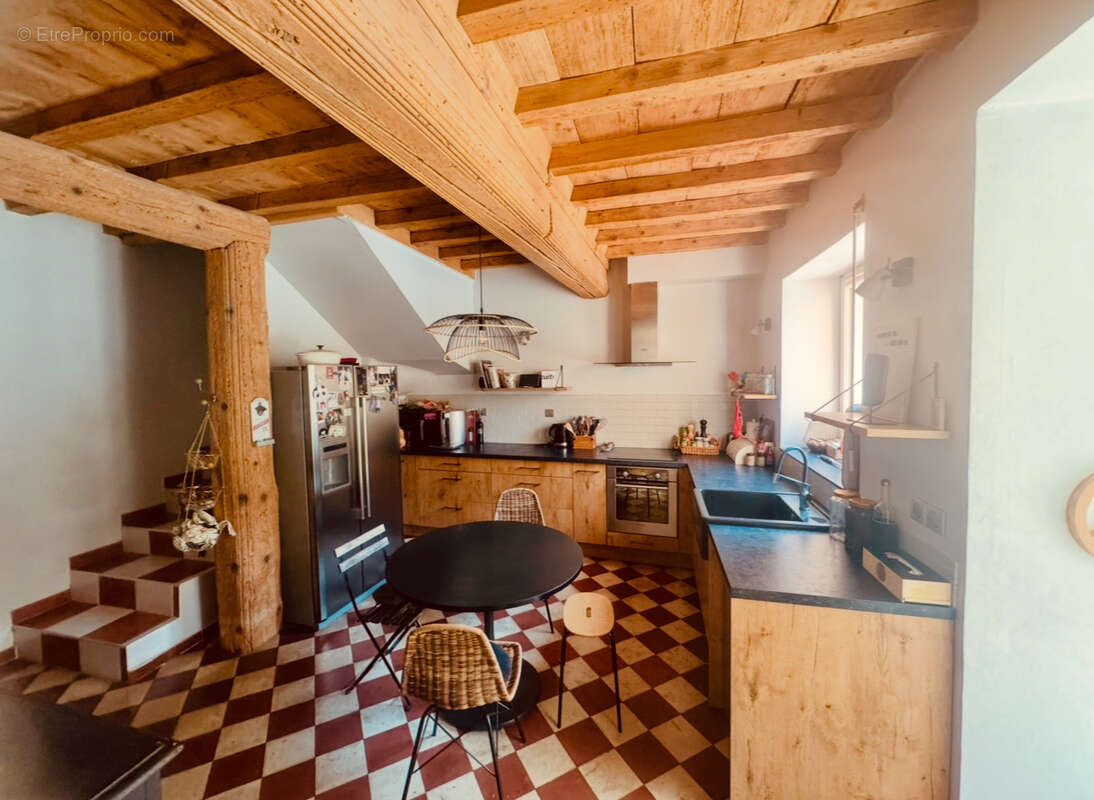 Maison à SATHONAY-VILLAGE