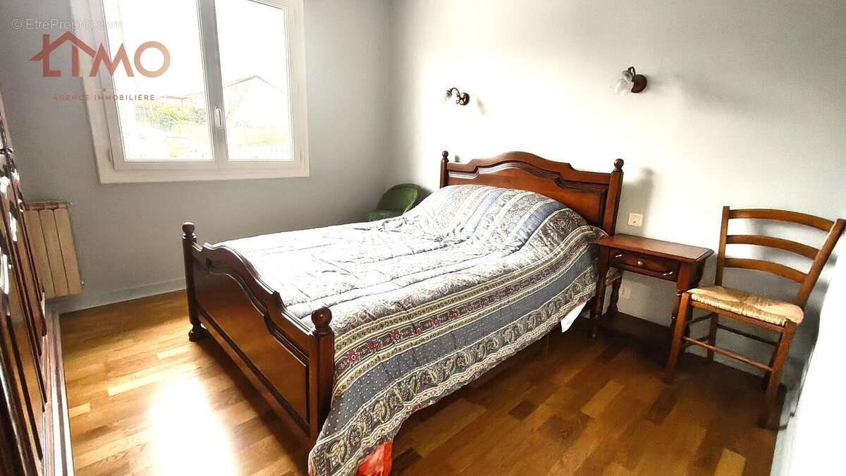 n°5 - Maison à CHAPTELAT