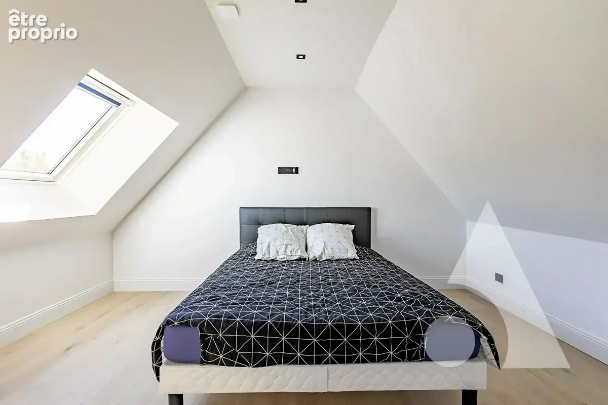 Corps de ferme secteur LE MEUX rénové 5 chbres avec piscine et dépendance - photo 12