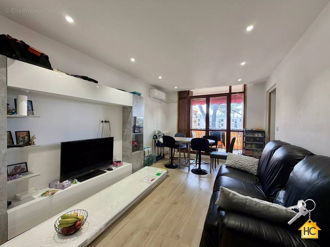 Appartement à LE CANNET