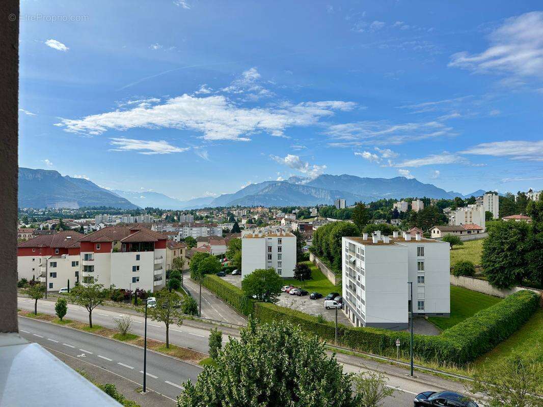 Appartement à VOIRON