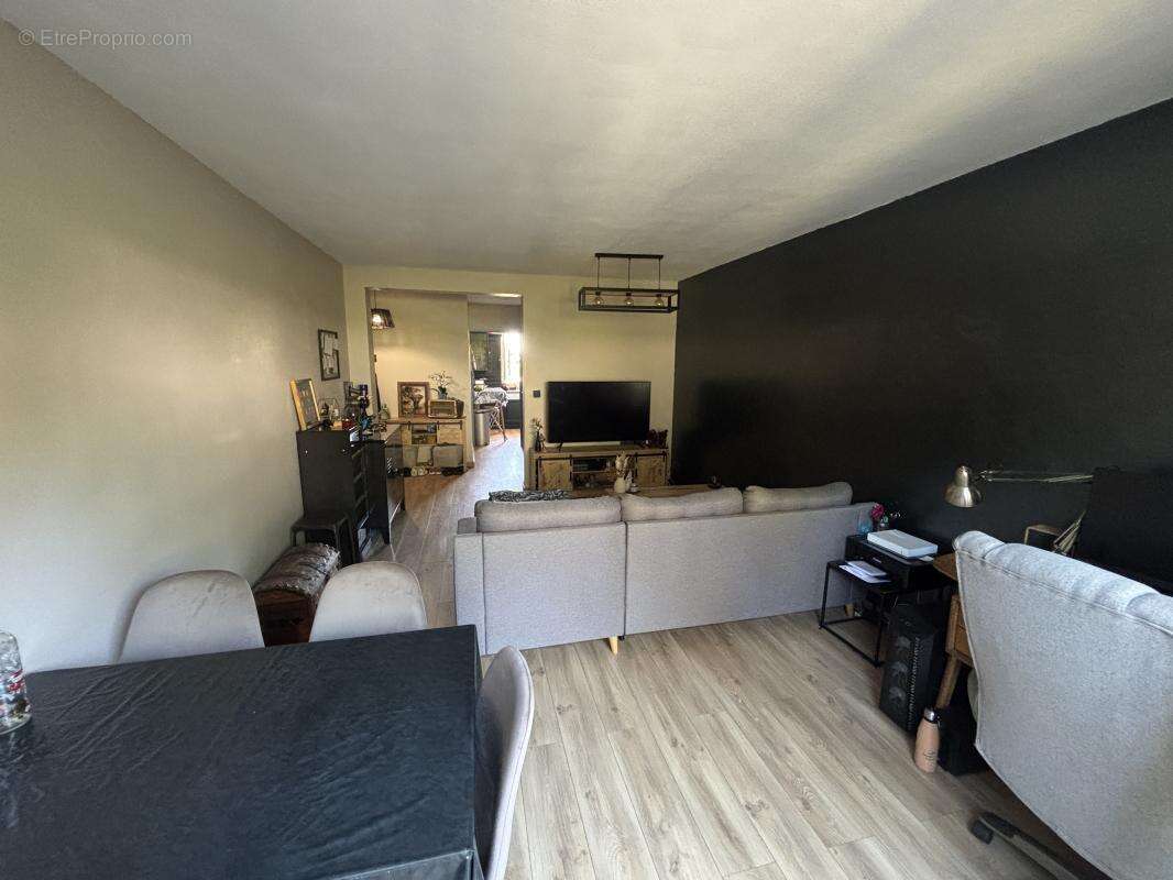 Appartement à COUZEIX