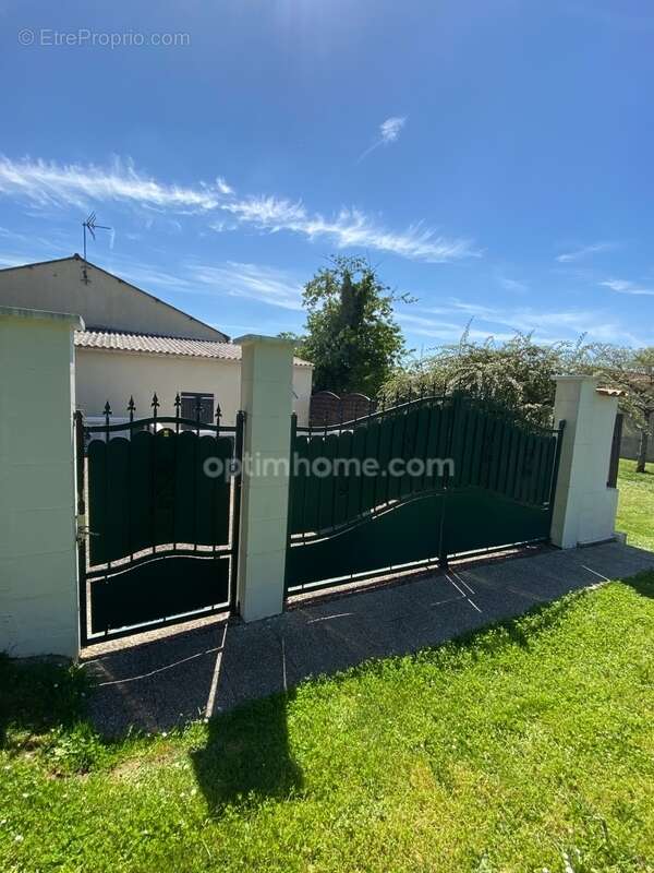 Maison à L&#039;ISLE-D&#039;ESPAGNAC