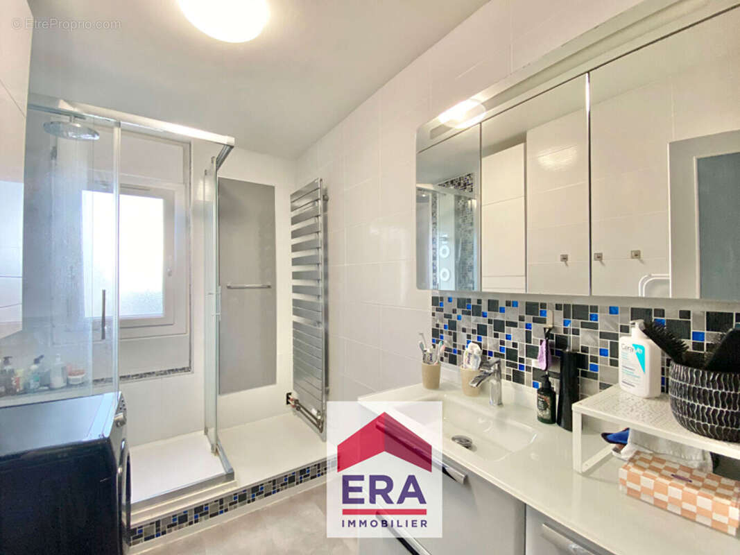 Appartement à HOUILLES