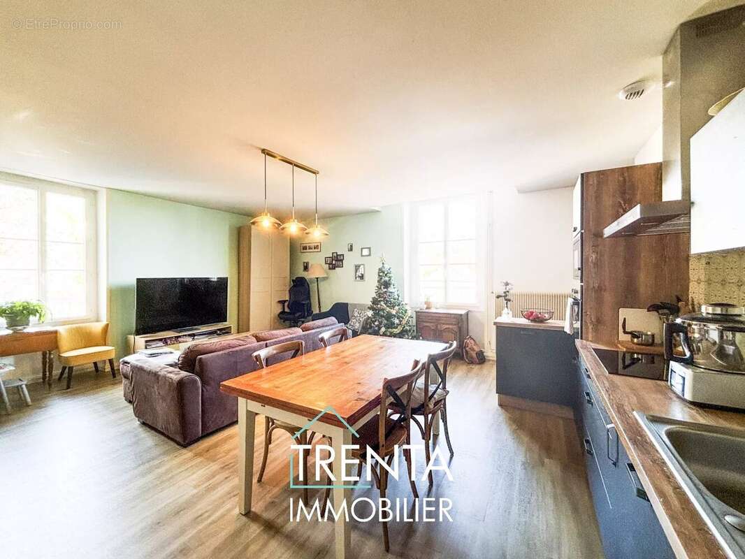 Appartement à VOIRON