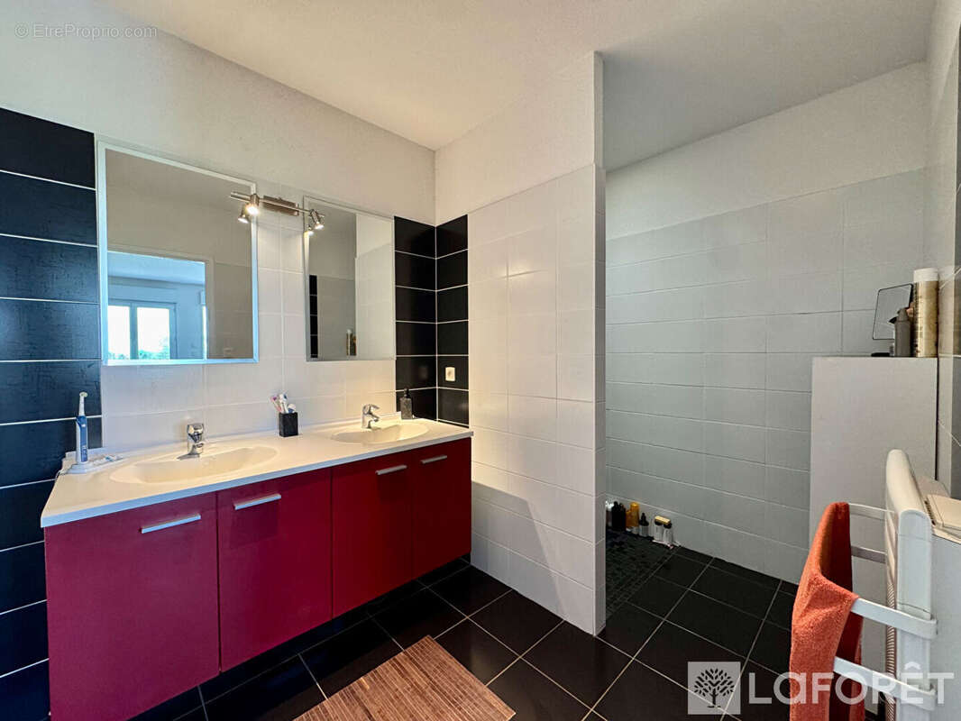 Appartement Les Forges 3 pièce(s) 72.79 m2 - photo 8
