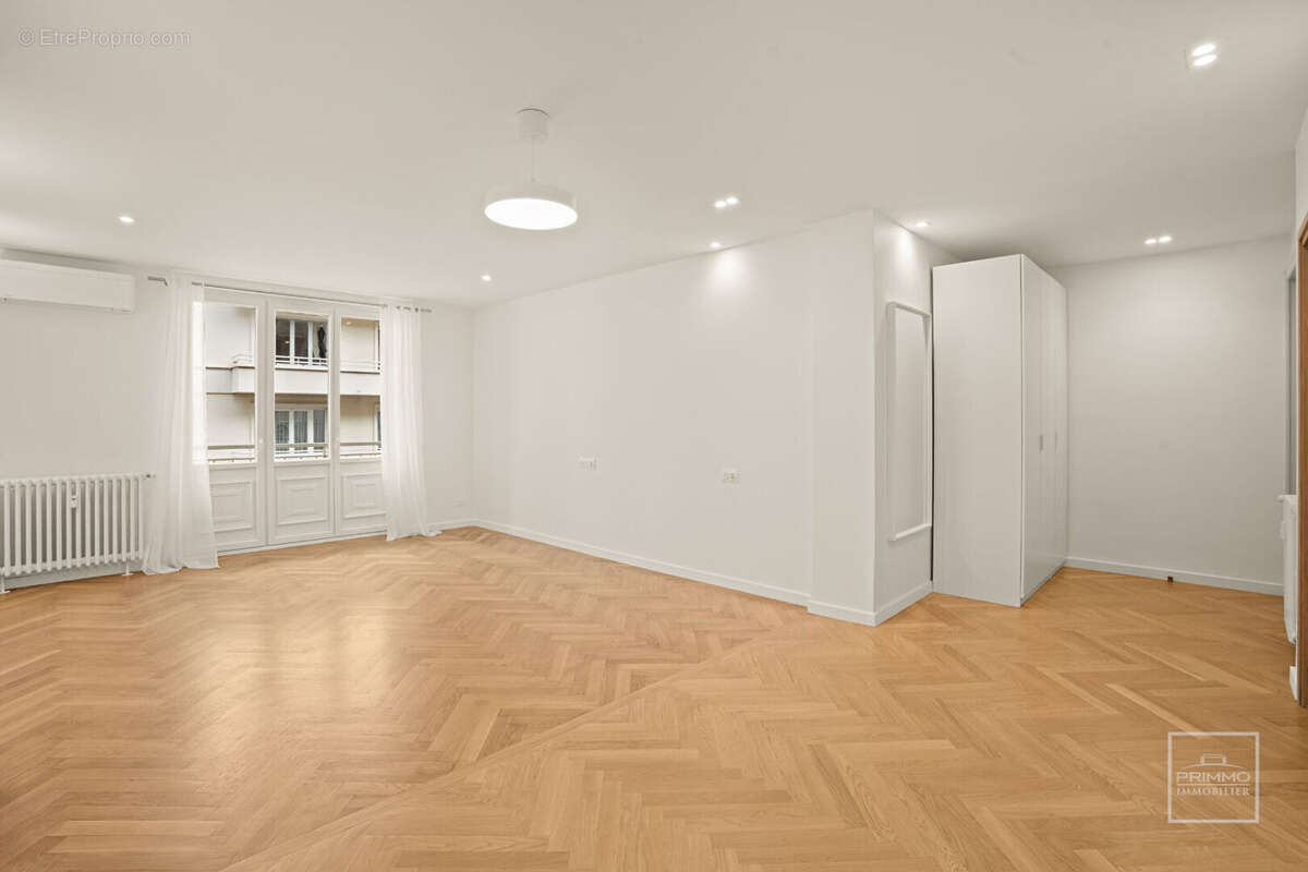 Appartement à LYON-6E