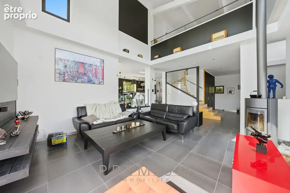 Villa d'architecte baignée de lumière. - photo 6