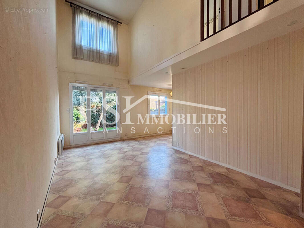 Maison à SAINT-LEU-LA-FORET