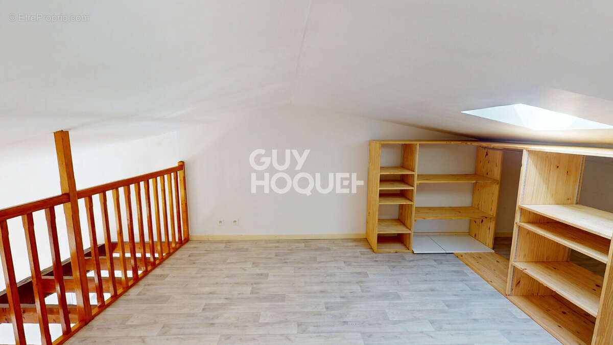 Appartement à ETOILE-SUR-RHONE