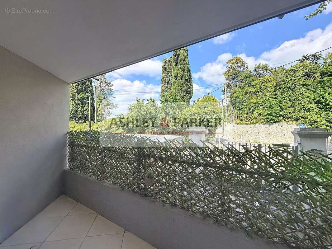 Appartement à LA COLLE-SUR-LOUP