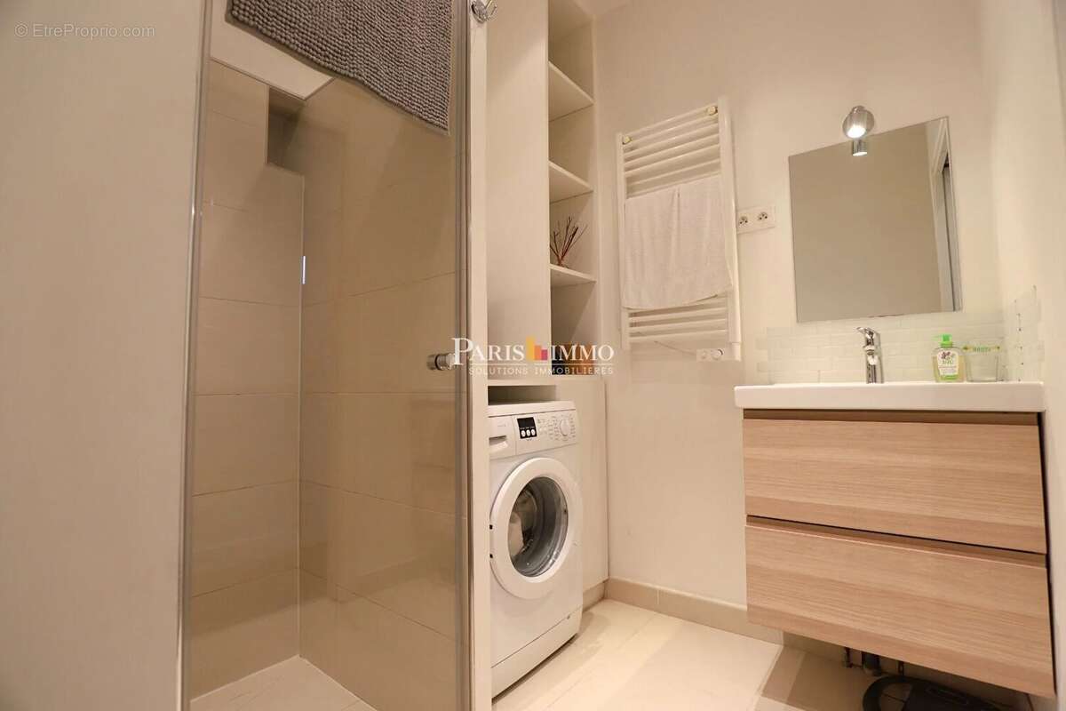 Appartement à PARIS-18E