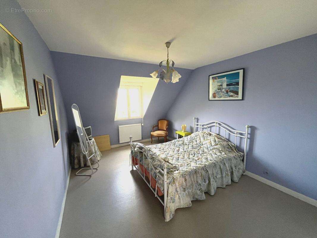 Maison à SAINT-JOUAN-DES-GUERETS