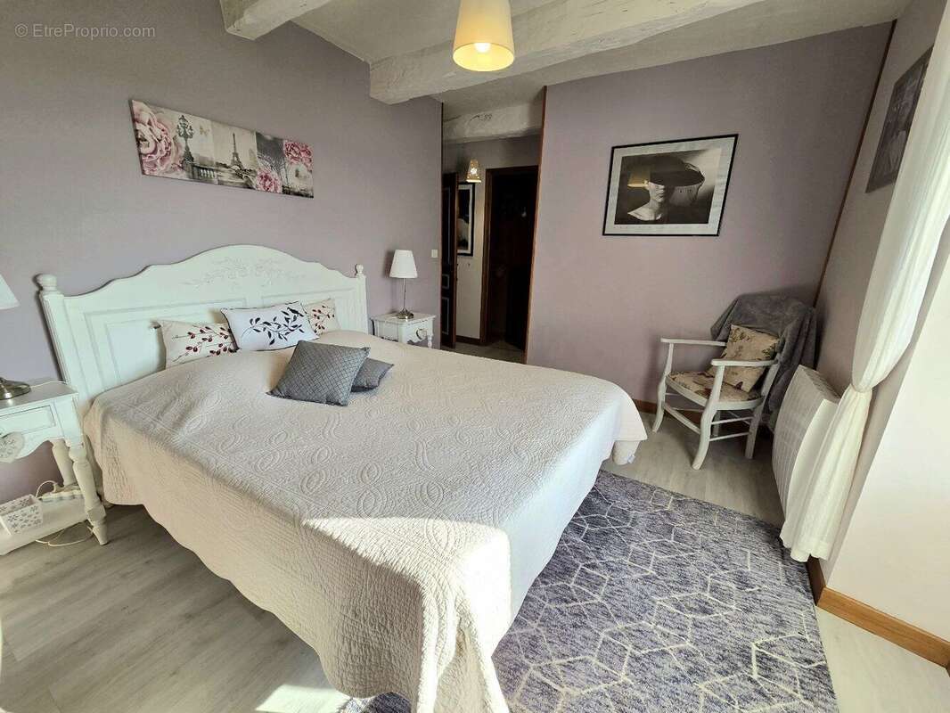 Maison en pierres au charme intemporel - photo 16