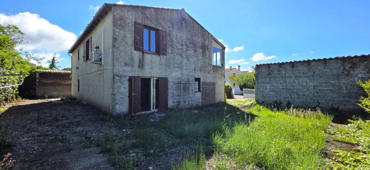 Maison à MONTELIMAR