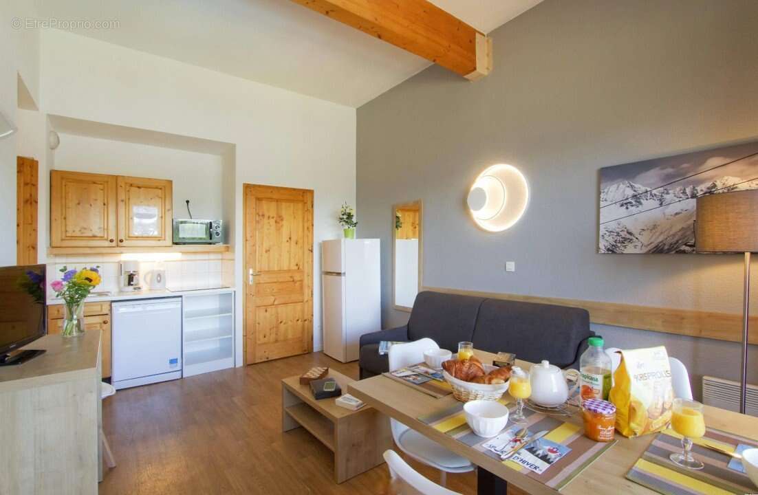 Appartement à MORILLON